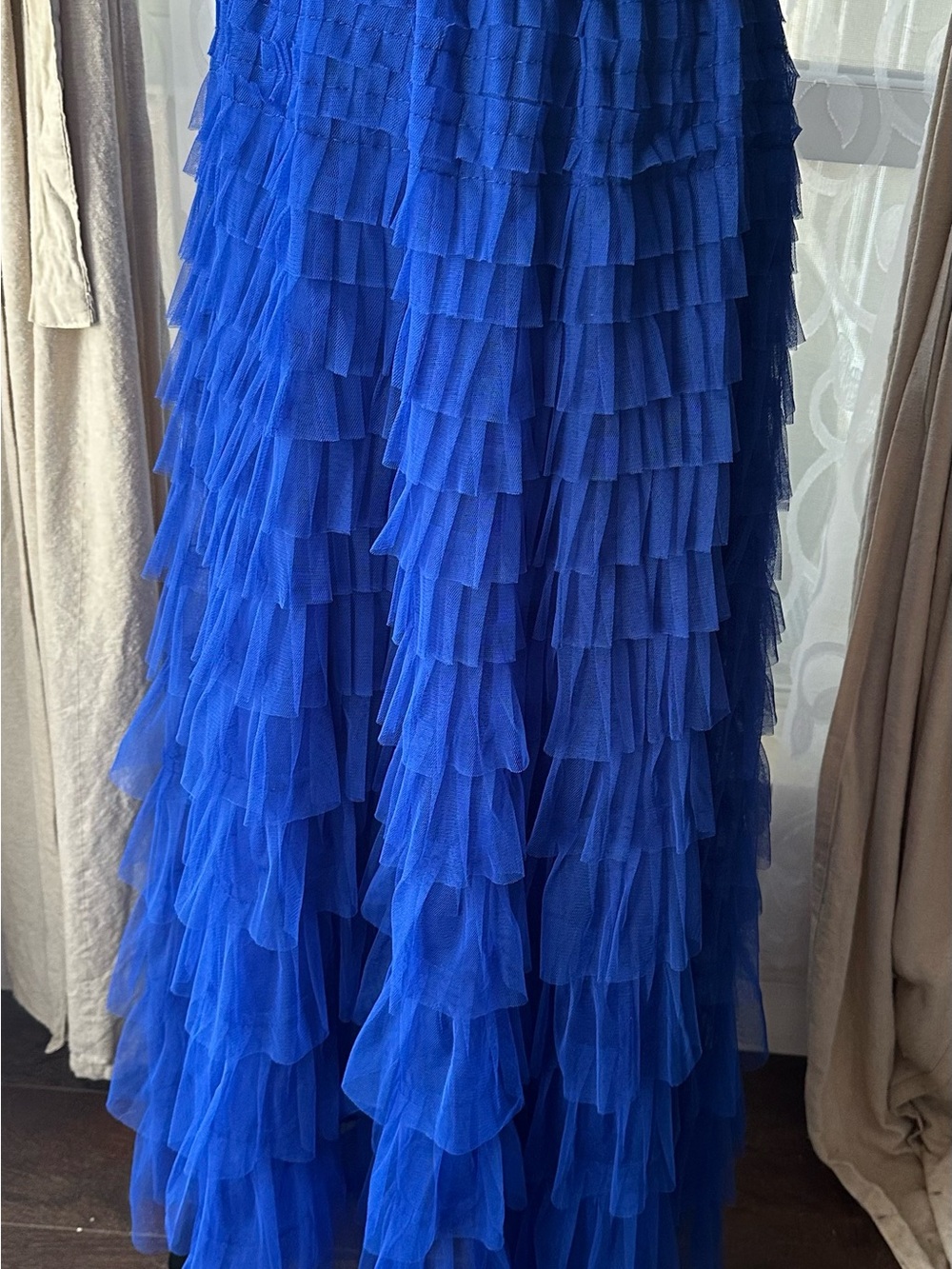 Royal Blue High-Low Tiered Ruffle Maxi Skirt - Women - Picture 4 of 9